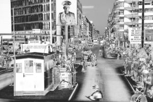 Berlin - Checkpoint Charlie